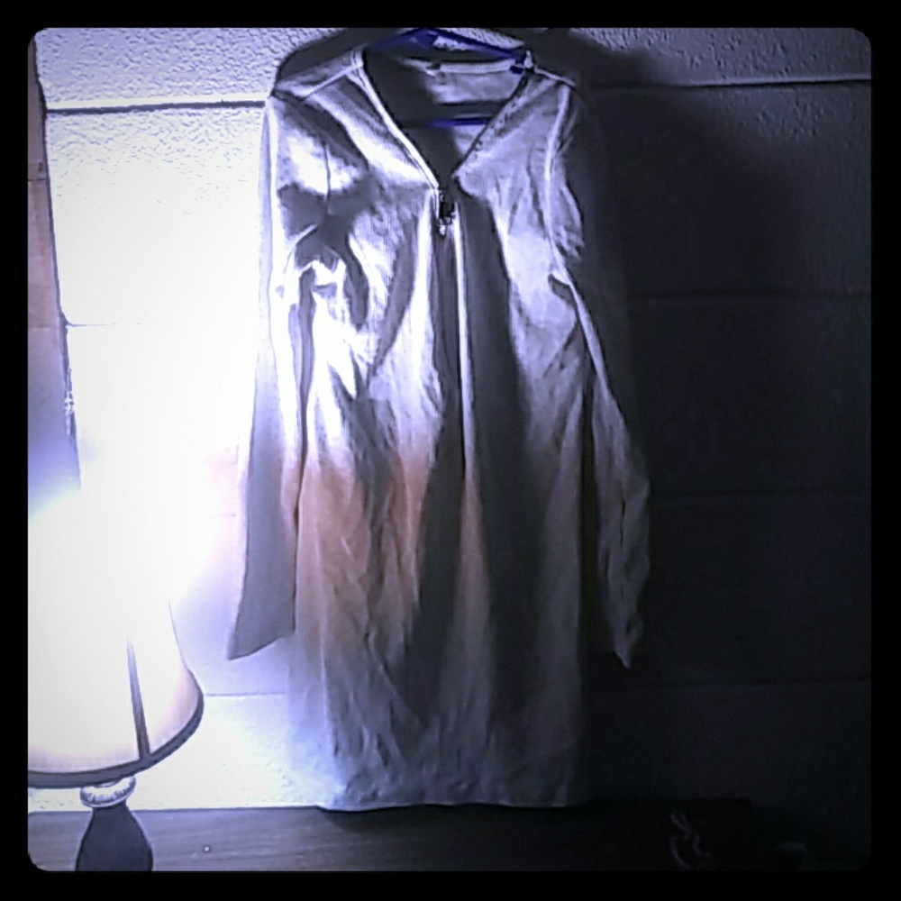 XI ZI long sleeve shirt